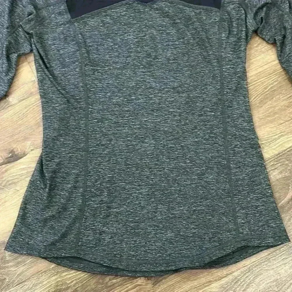 Lululemon Women’s Pace Pusher long sleeve shirt black/gray with back pocket sz8 - Picture 4 of 16